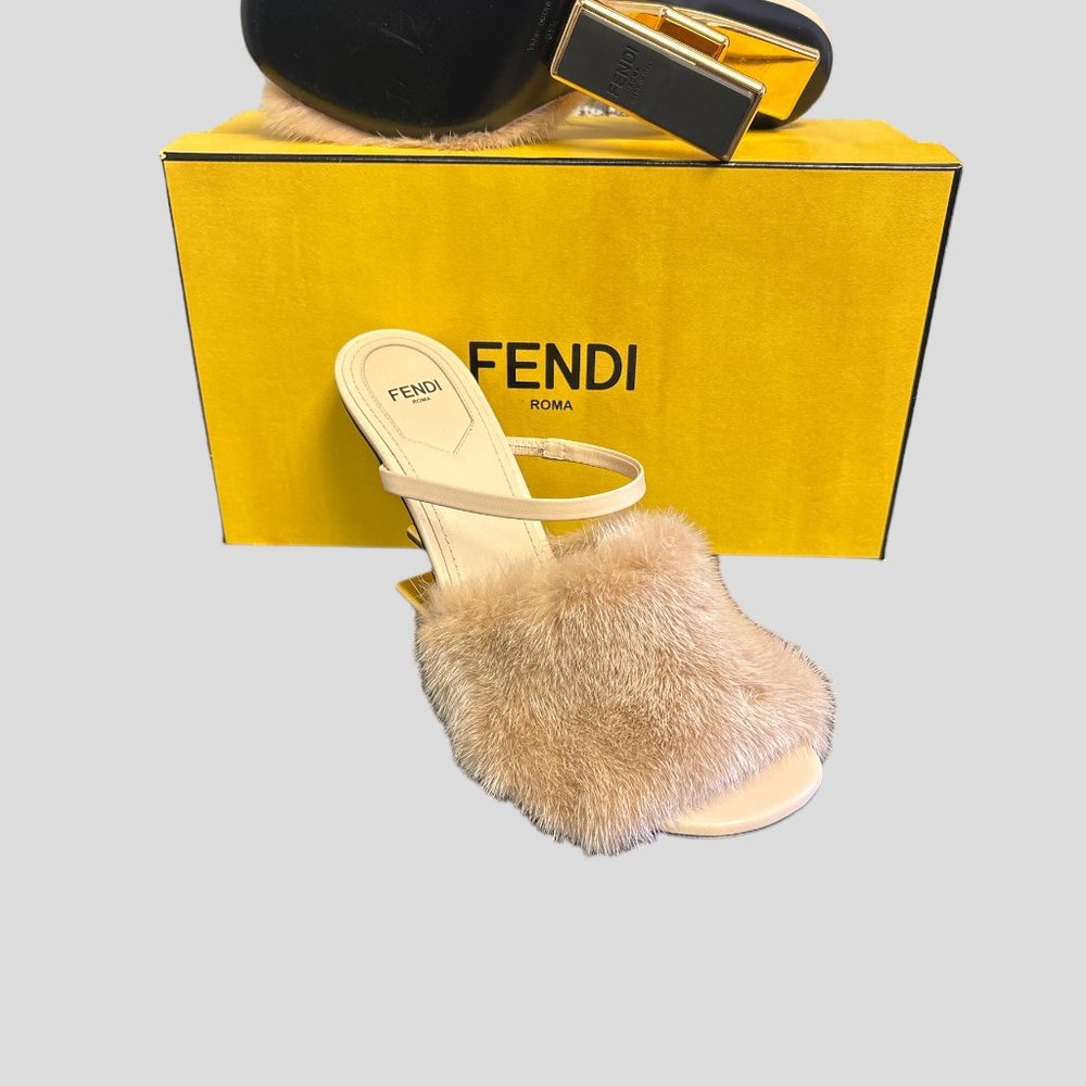Fendi Leather Slides / Mink Trim *BUY NOW* - Picture 2 of 5